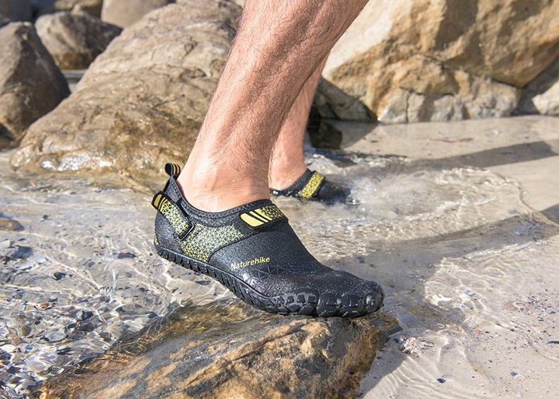 کفش ساحلی نیچرهایک مدل Silicone Anti-Slip Wading Shoes